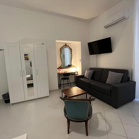 Bed and Breakfast Pop Santa Chiara Neapel Exterior foto