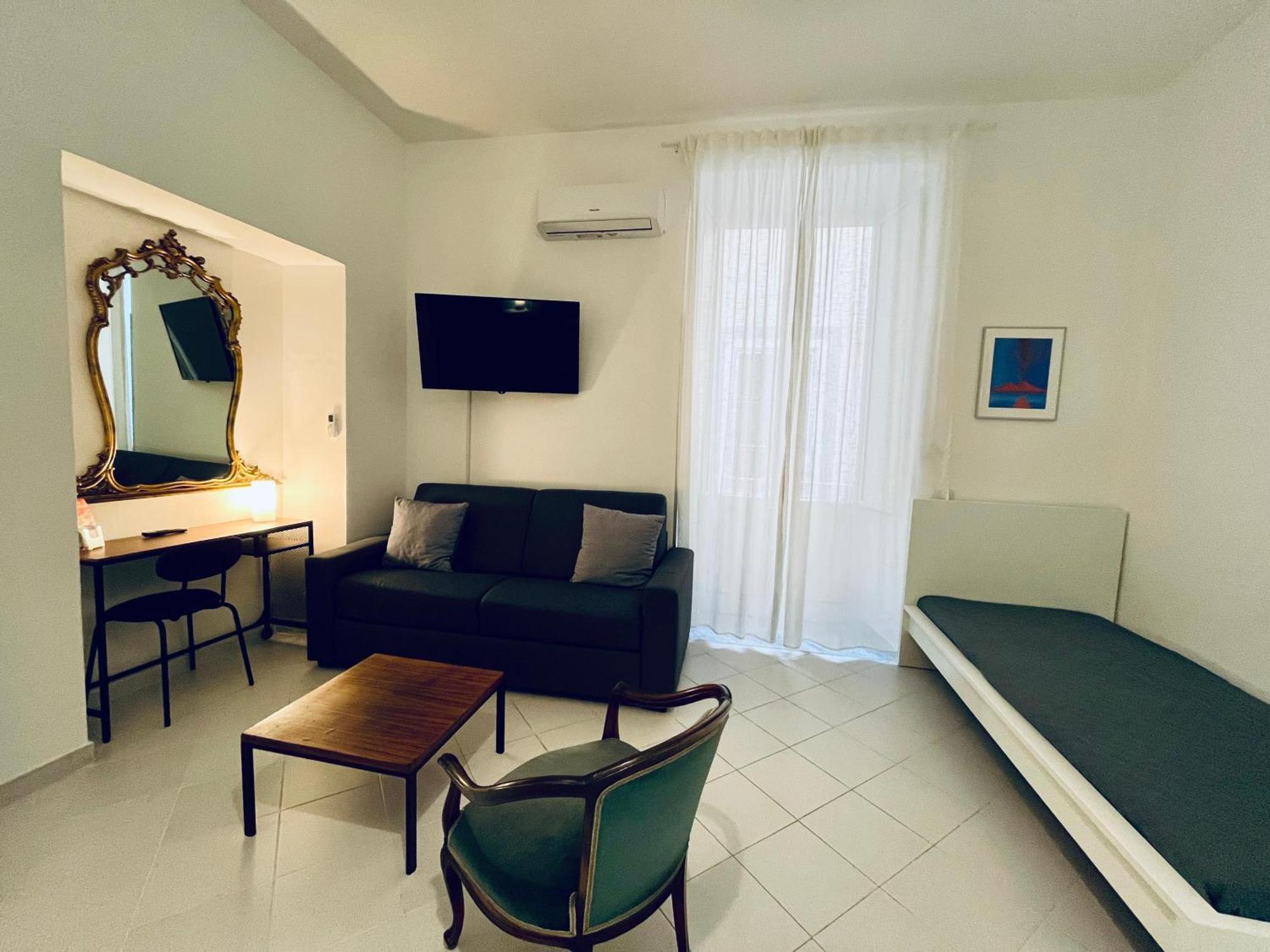 Bed and Breakfast Pop Santa Chiara Neapel Exterior foto