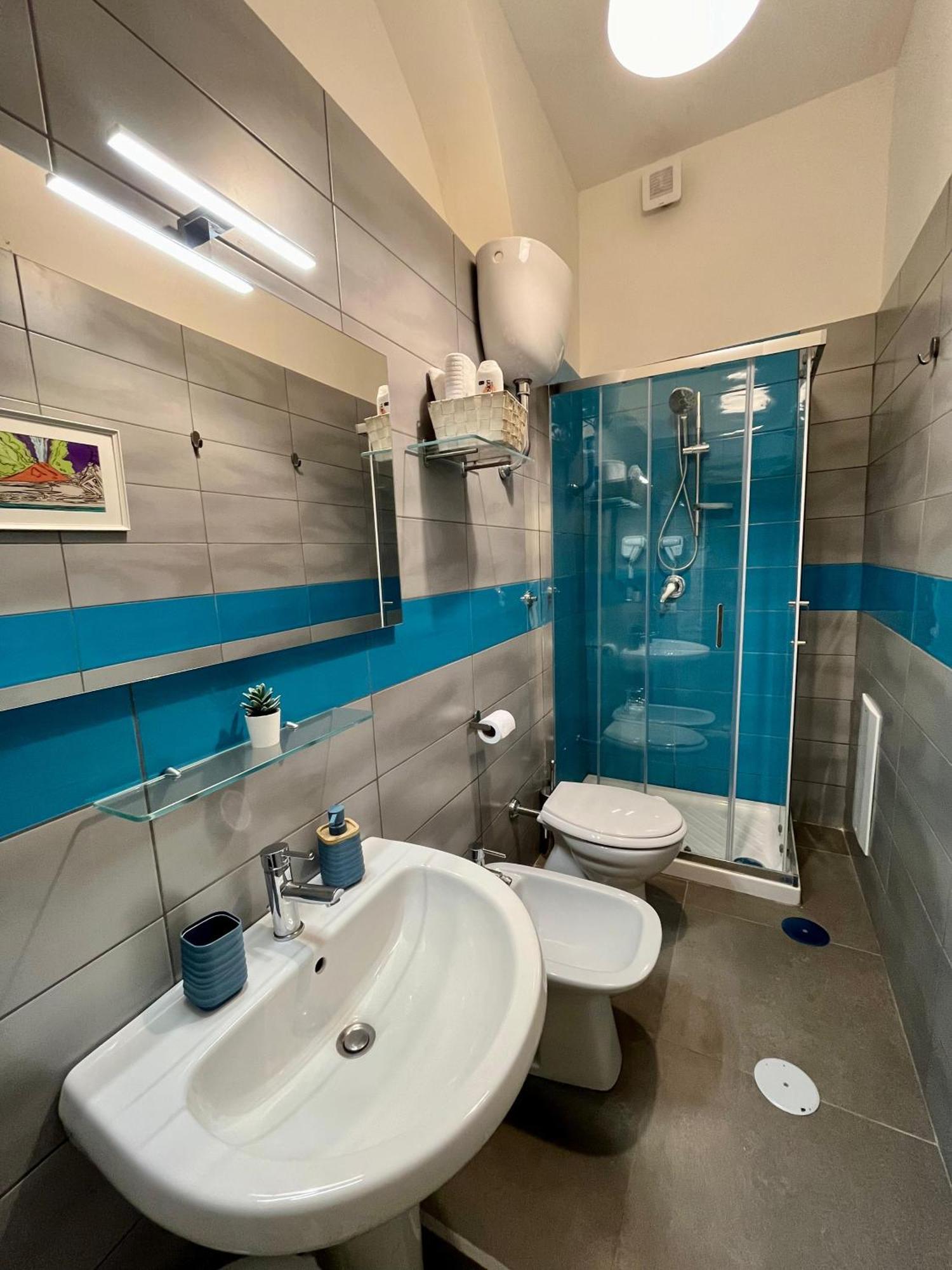 Bed and Breakfast Pop Santa Chiara Neapel Exterior foto