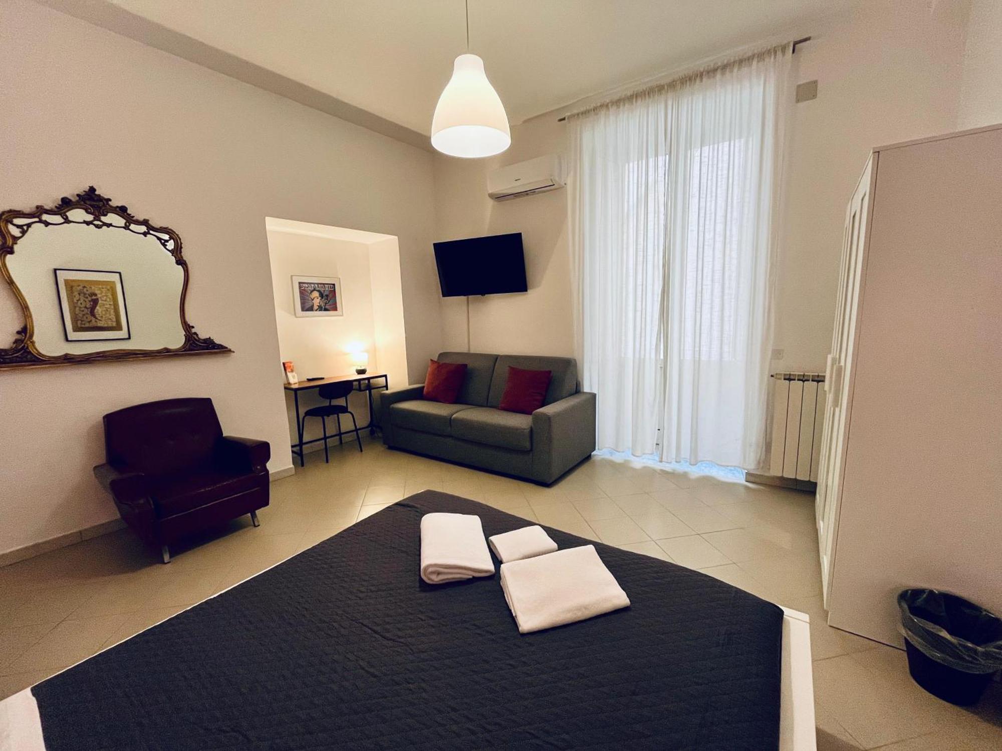Bed and Breakfast Pop Santa Chiara Neapel Exterior foto